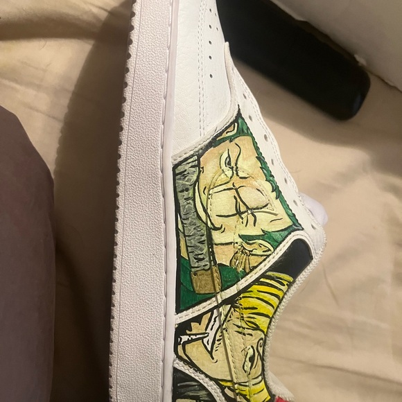 hand painted one piece nikes women’s size 9 or men’s size 7 - Picture 6 of 11